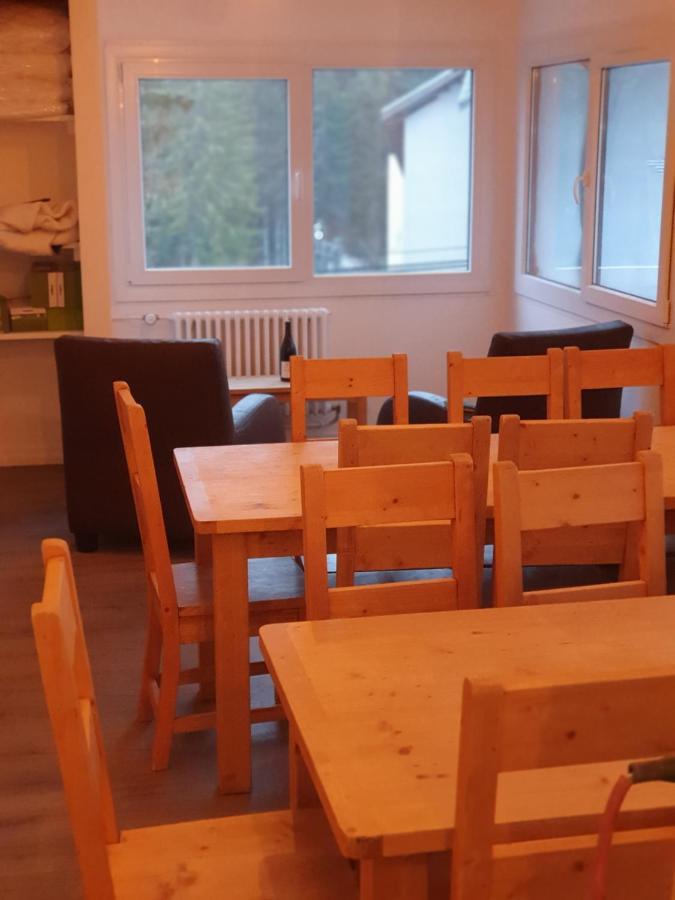 Chalet Jaune Charmant Som Sarcenas 외부 사진